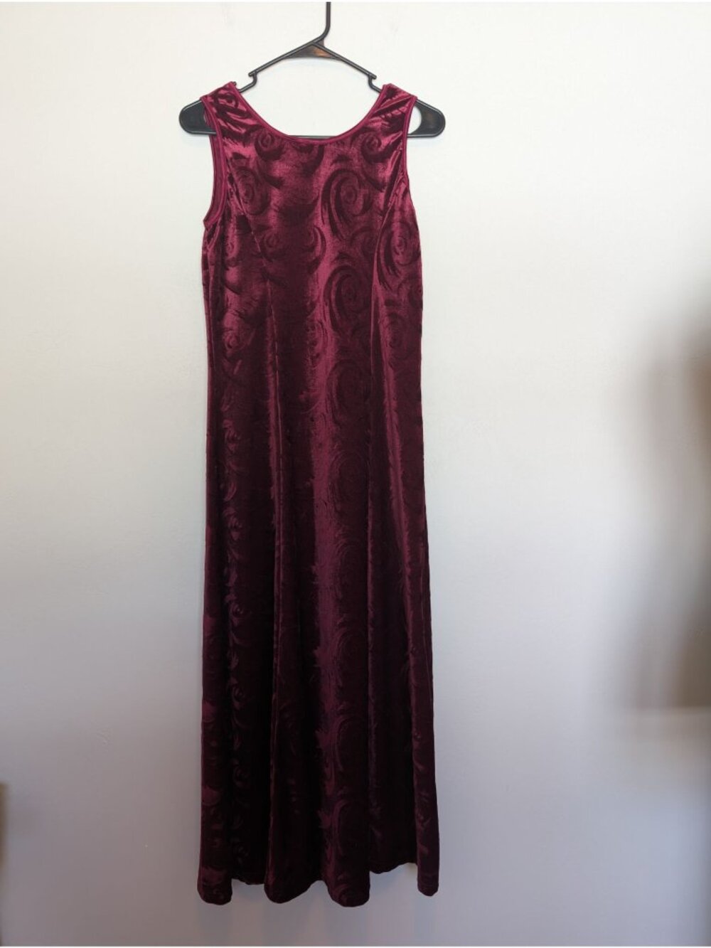 Velvet A-Line Burgundy Dress By Jalate Small